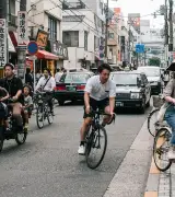 【恐怖】「ぶつかりそうになった…」誰もが一度は経験している“自転車の無法運転”がヤバすぎるのサムネイル